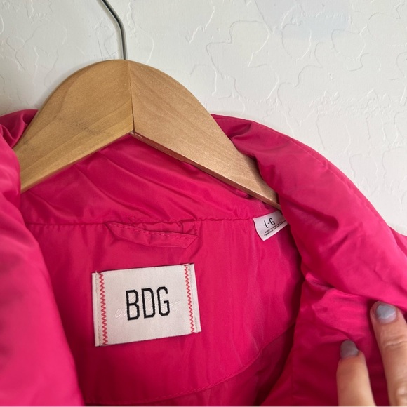 Urban Outfitters BDG The Pia Hot Pink Puffer Vest - Picture 6 of 8